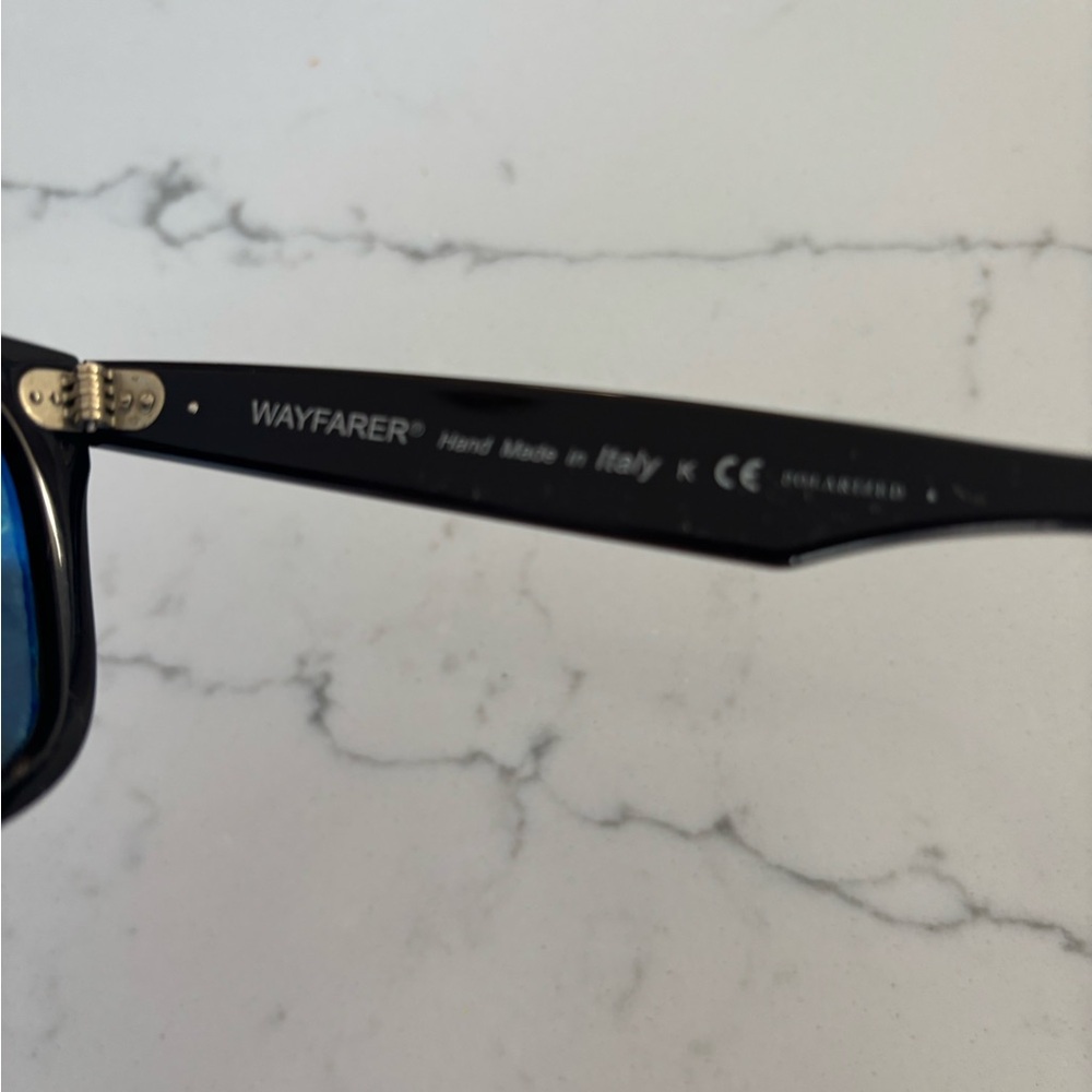 Ray-Ban Classic Black Wayfarer Sunglasses - Picture 4 of 4